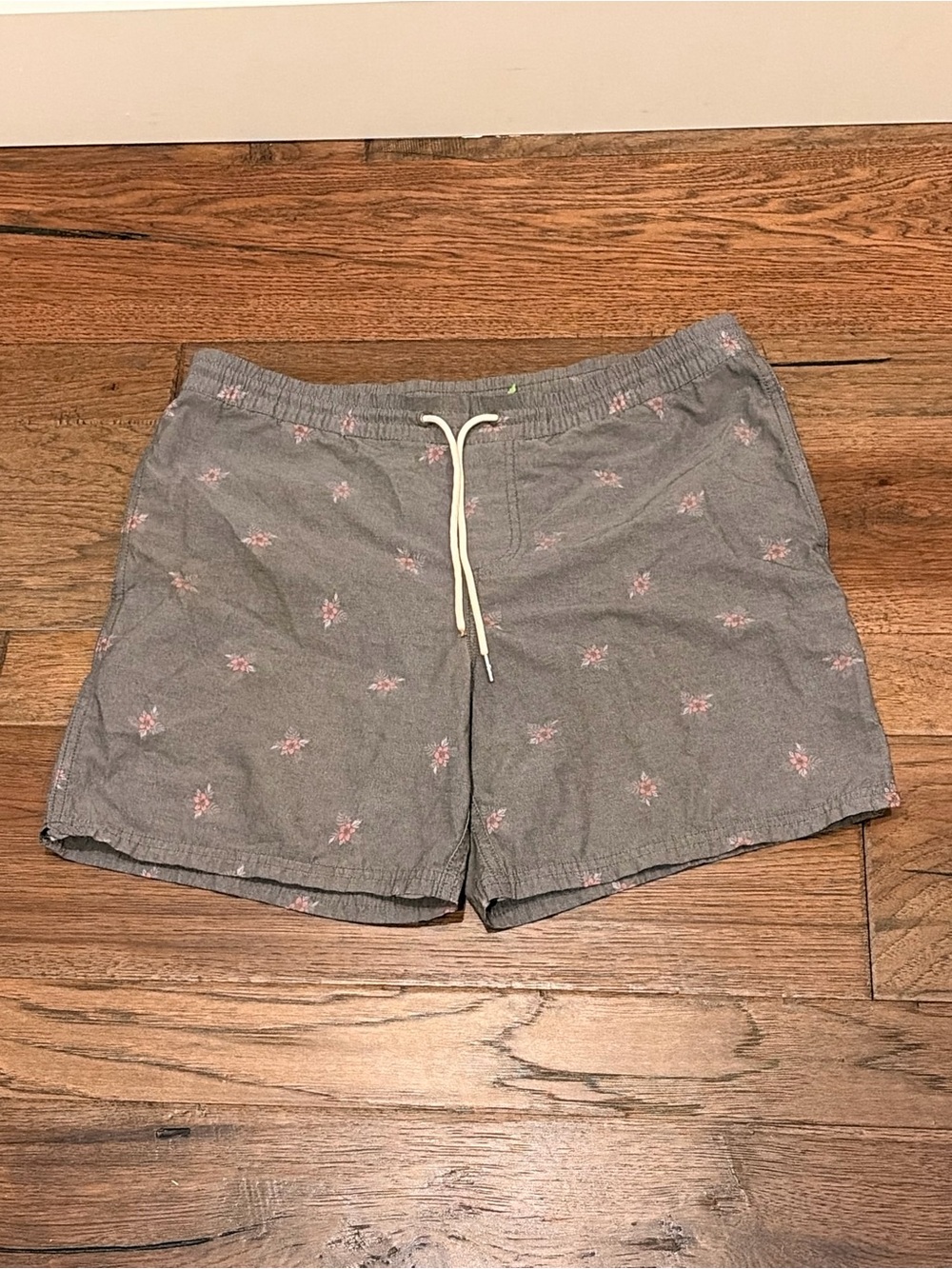 Quiksilver Waterman Gray shorts with Pink Floral Print - Men’s Size Small